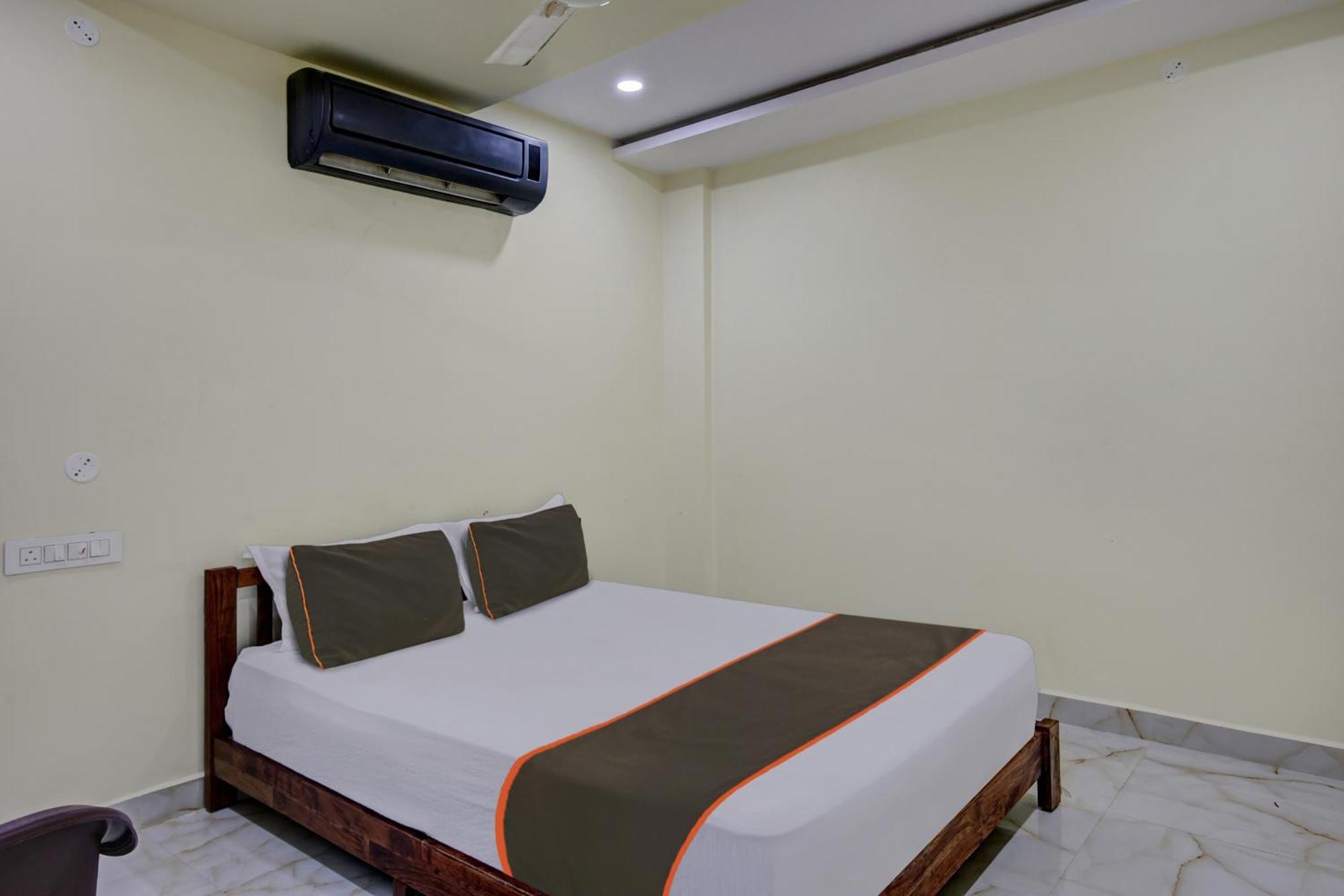 Hotel O Ns Beach Resorts Visákhapatnam Kültér fotó